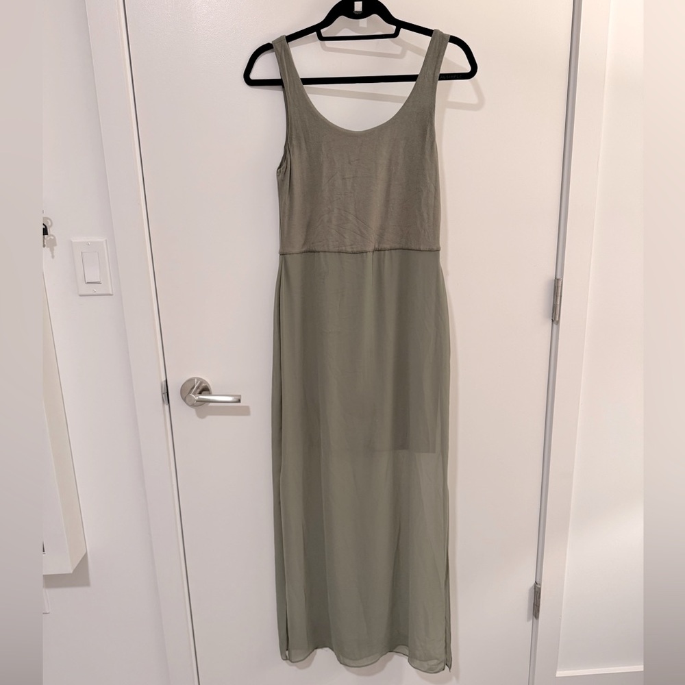 Vince camuto slit maxi dress